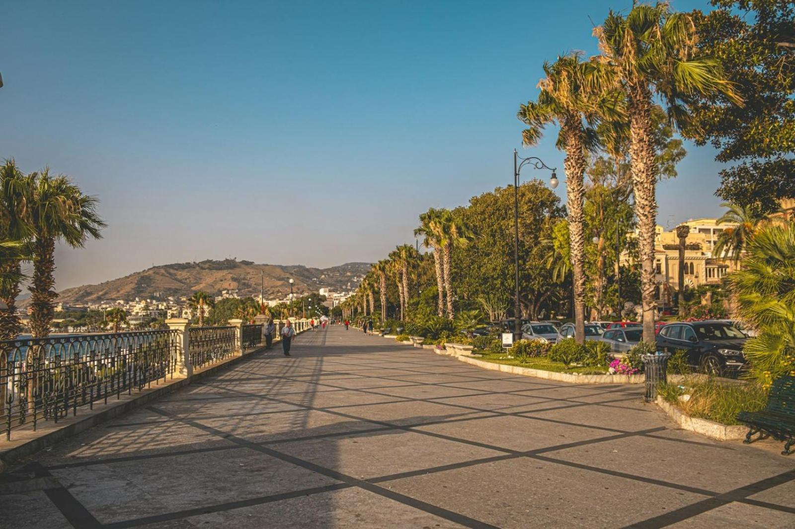 B&Arca Hotel Reggio di Calabria Bagian luar foto